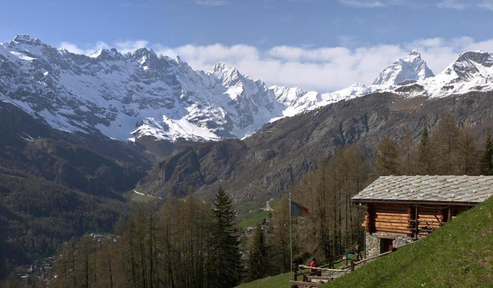 B&B Lepetitnid Valtournenche Exterior foto